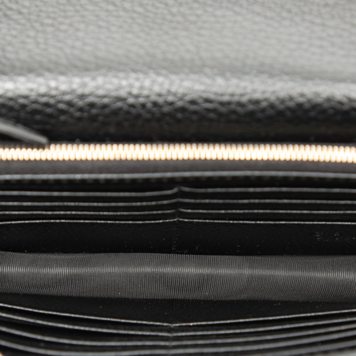 Gucci Interlocking G Dollar Calfskin Wallet on Chain
