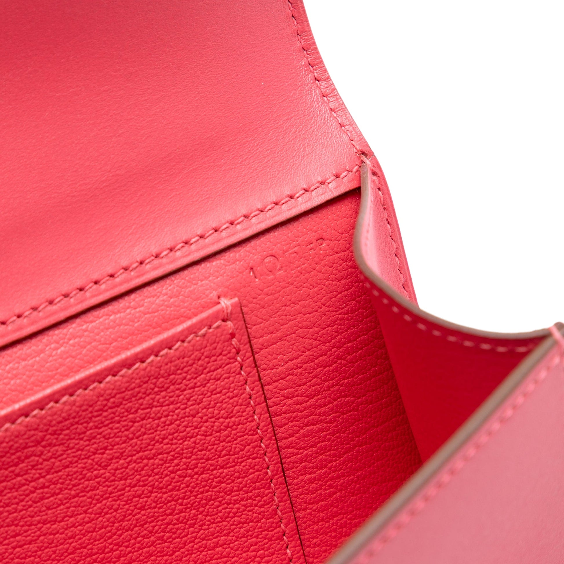 Hermès Tadelakt Medor Clutch 23