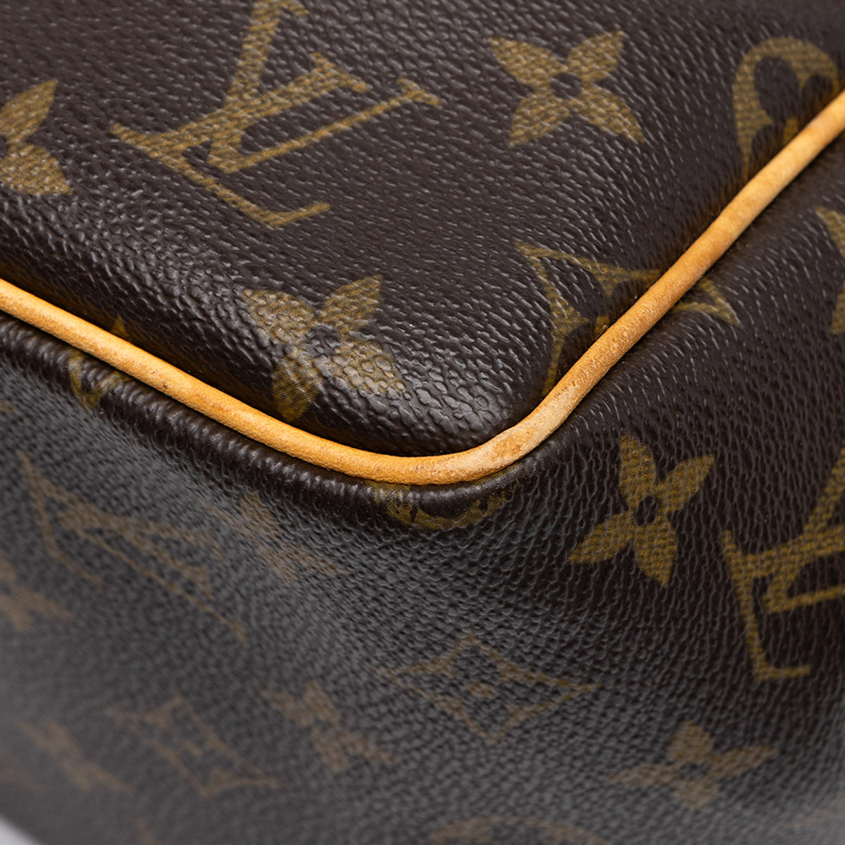 Louis Vuitton Monogram Batignolles Vertical PM — Brown