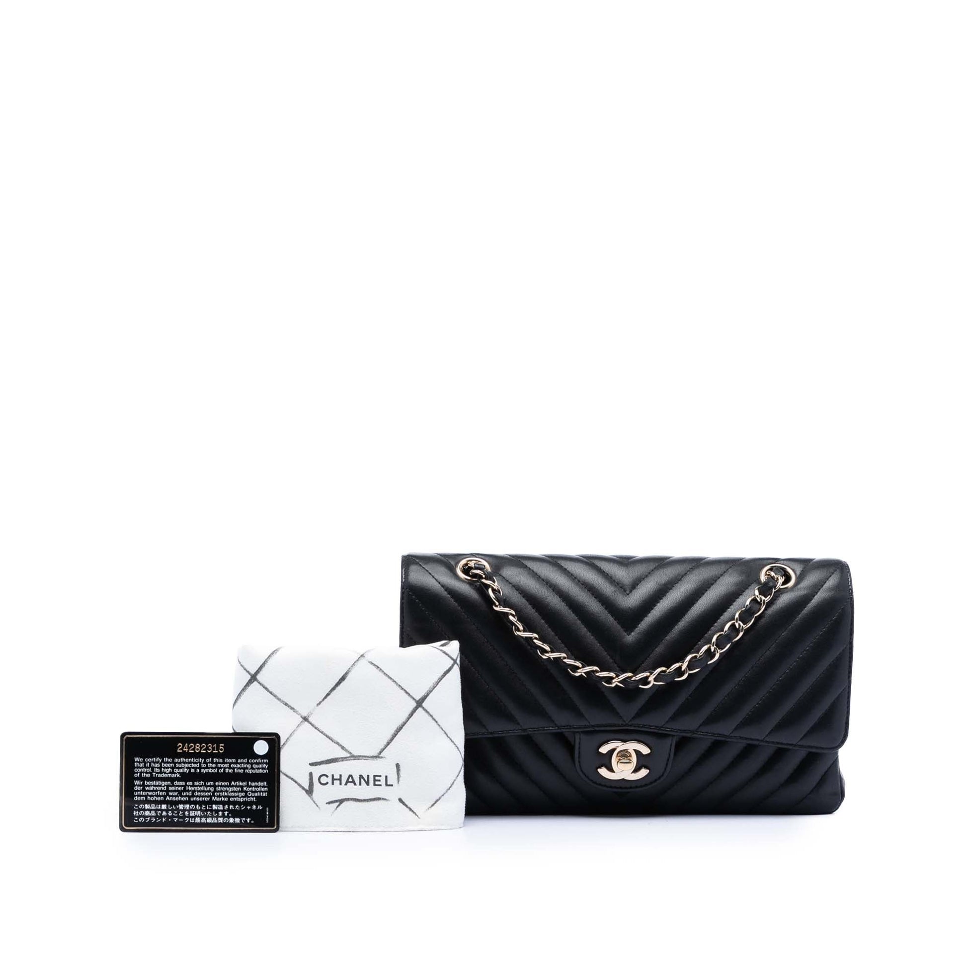 Medium Classic Chevron Lambskin Double Flap