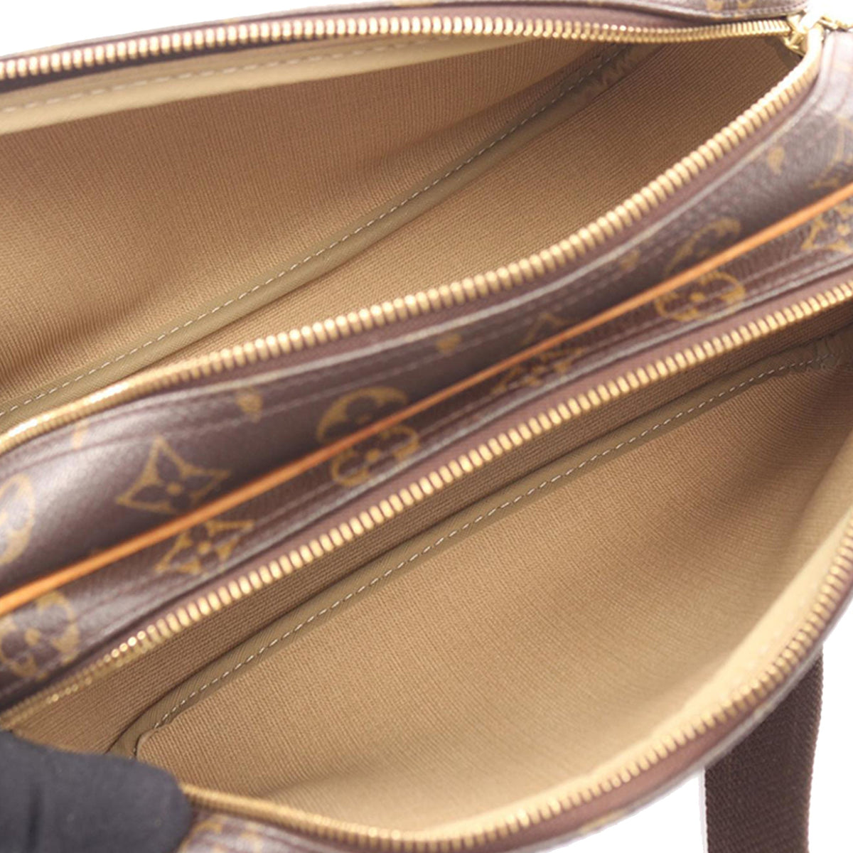 Louis Vuitton Monogram Reporter PM