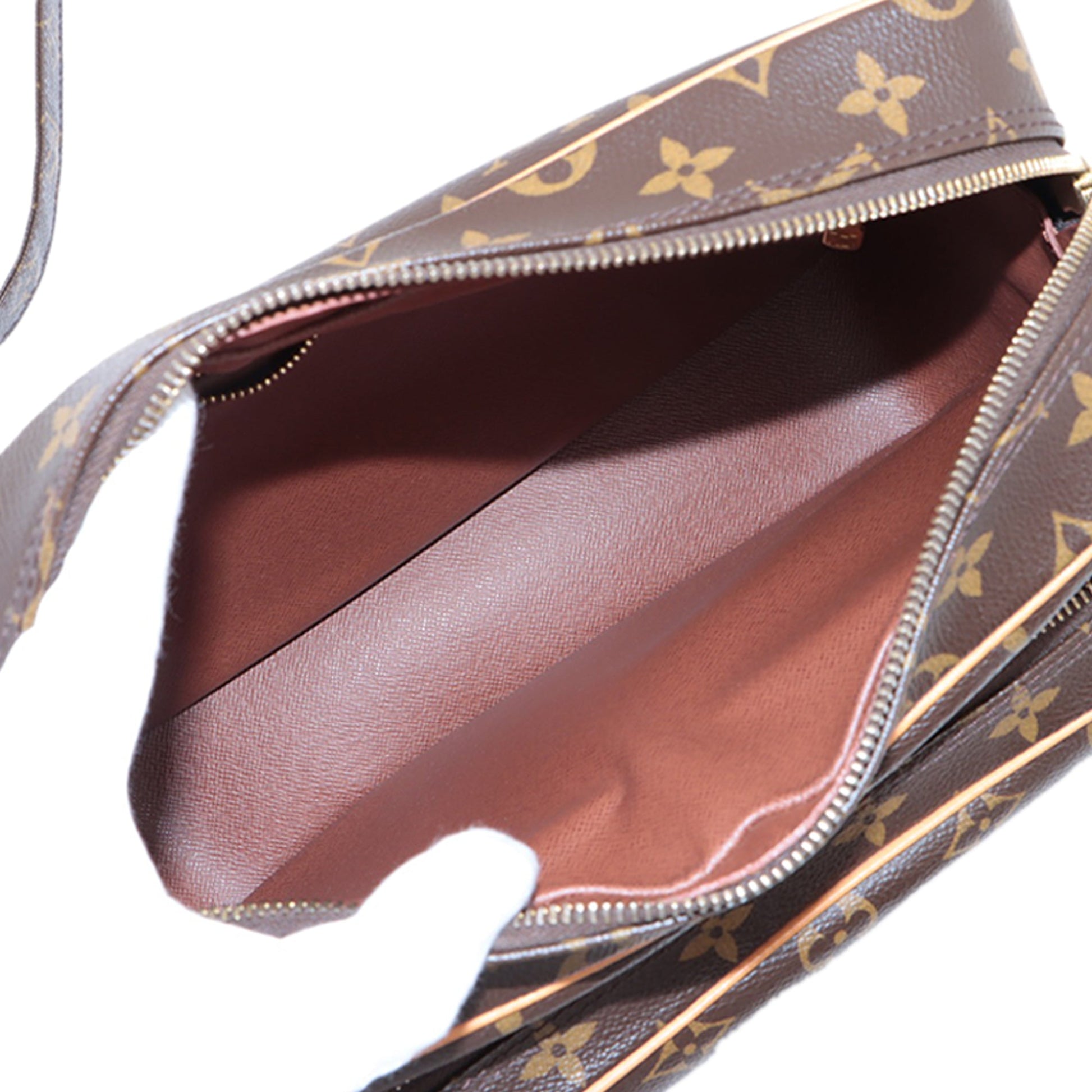 Louis Vuitton Monogram Nil Crossbody
