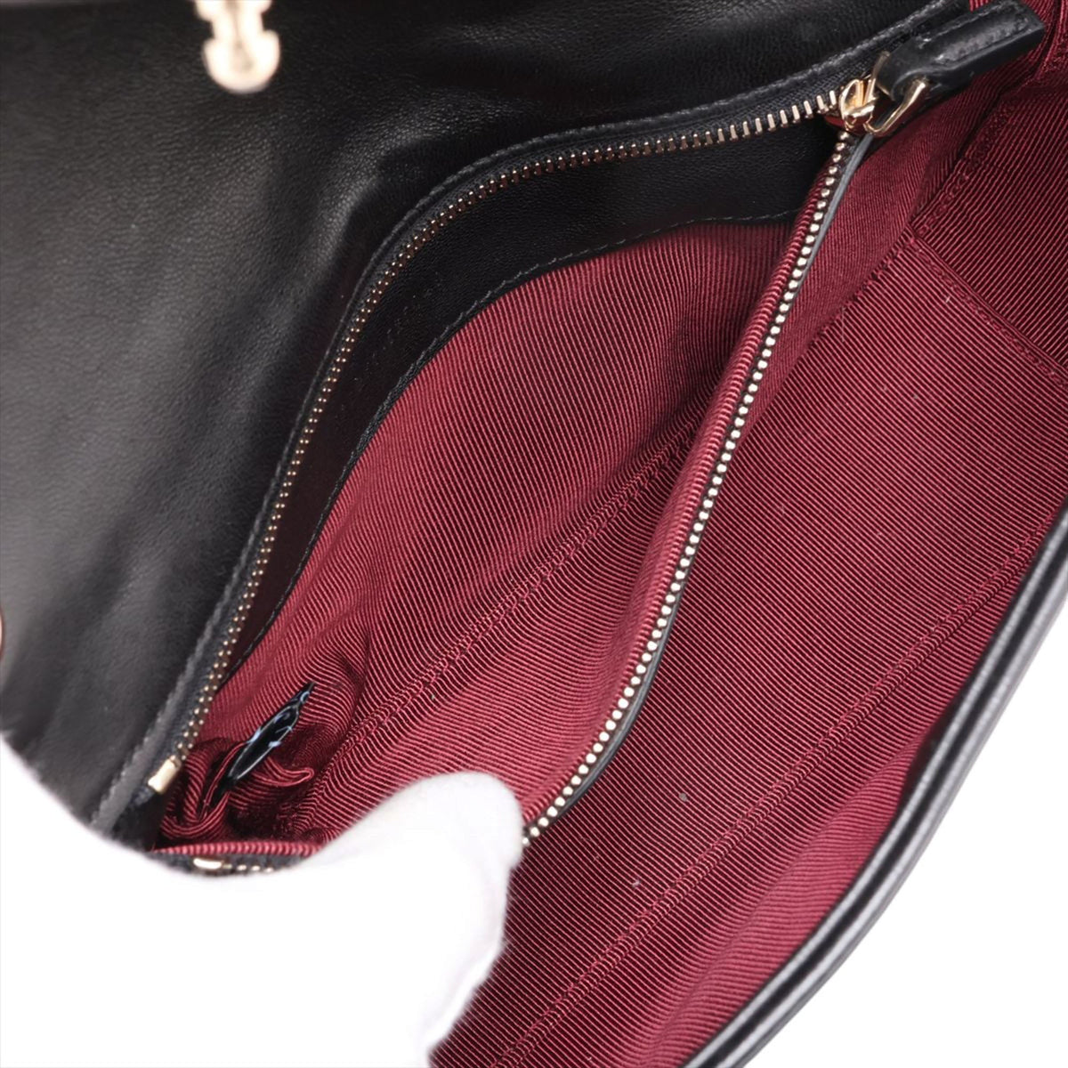 Gucci Medium GG Marmont Matelasse Calfskin Shoulder Bag — Black