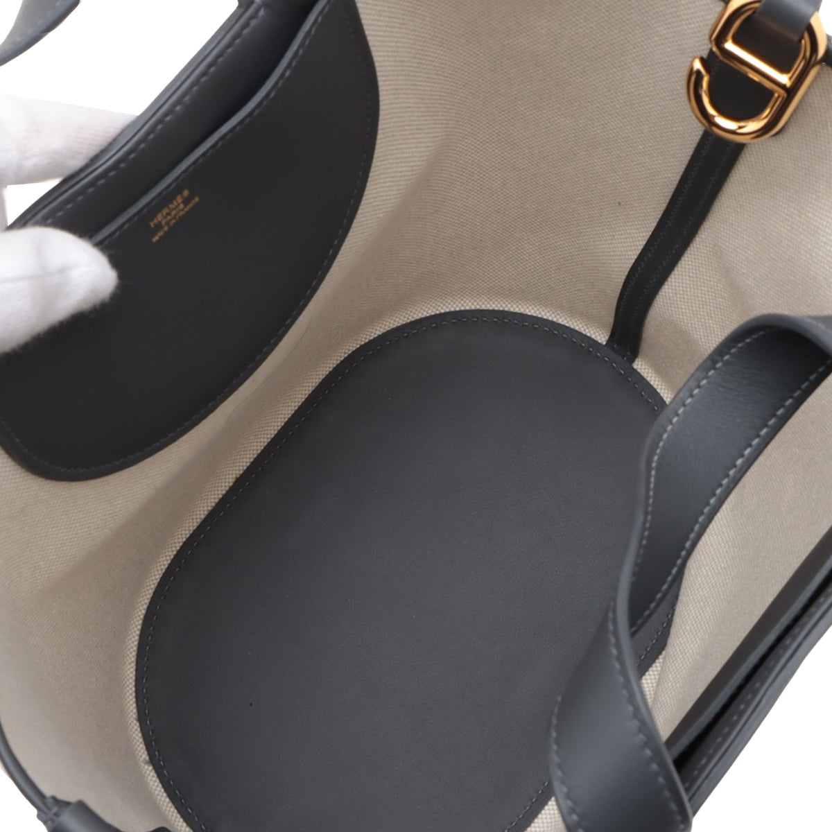 Hermès Toile and Swift In the Loop 23
