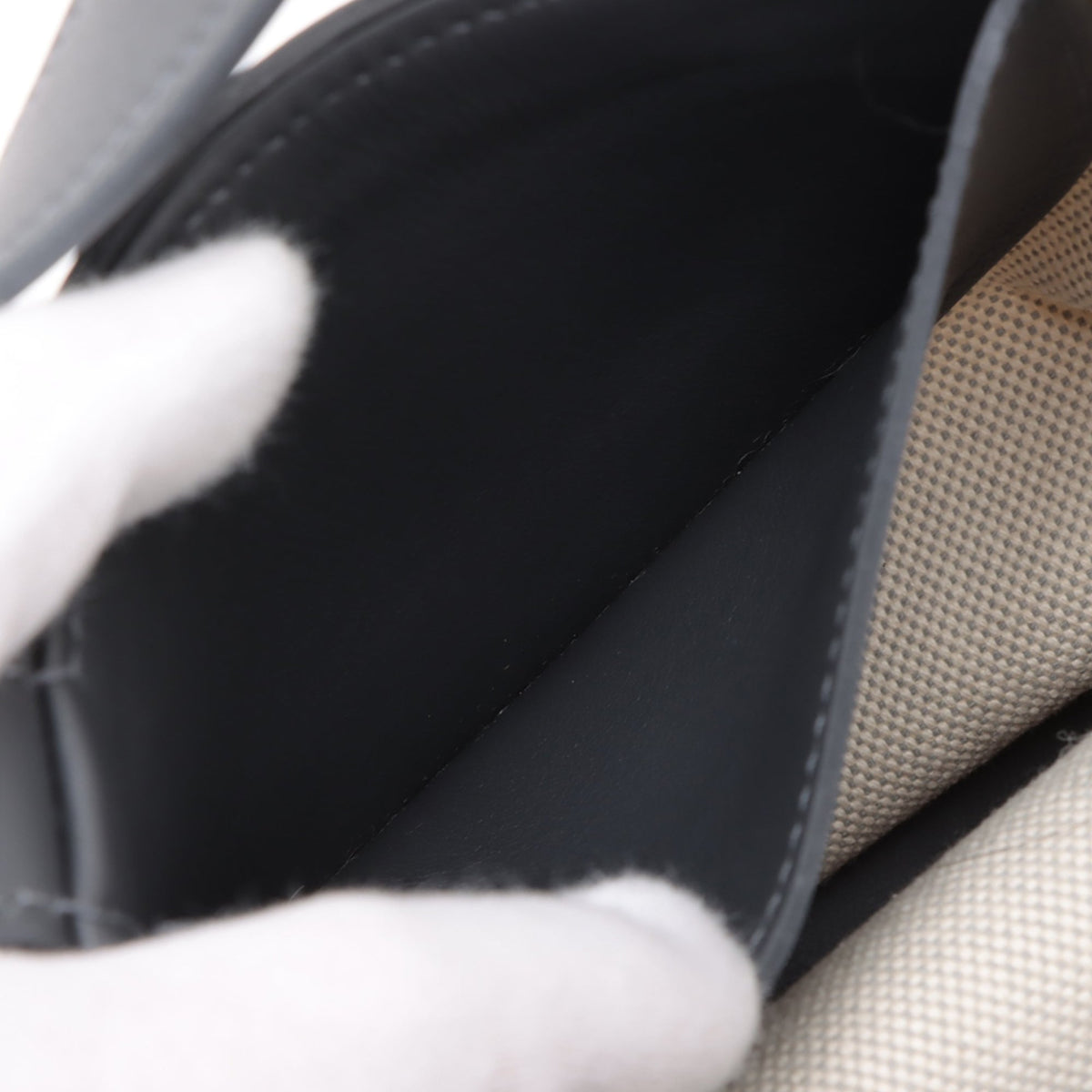Hermès Toile and Swift In the Loop 23
