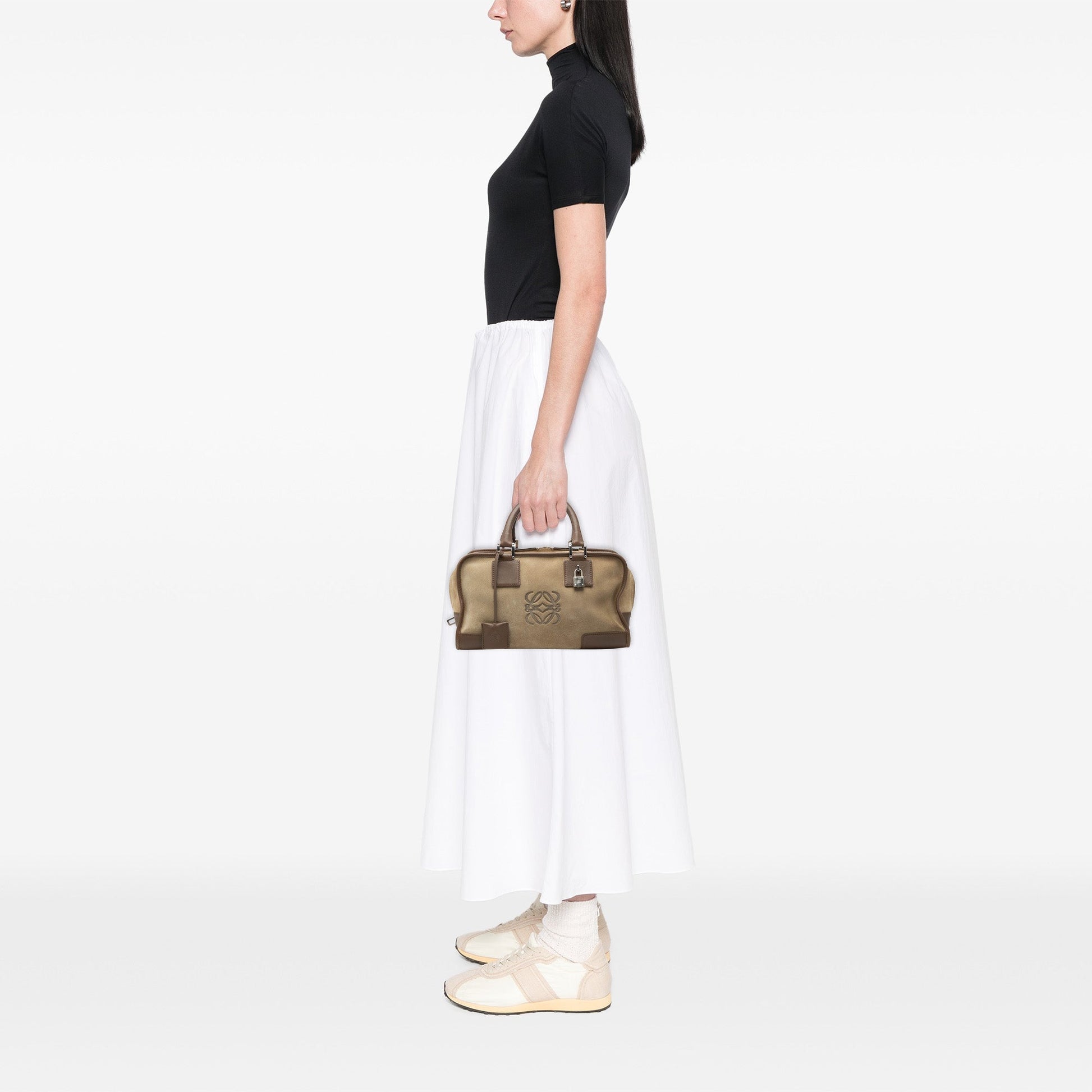 LOEWE Suede Amazona 28