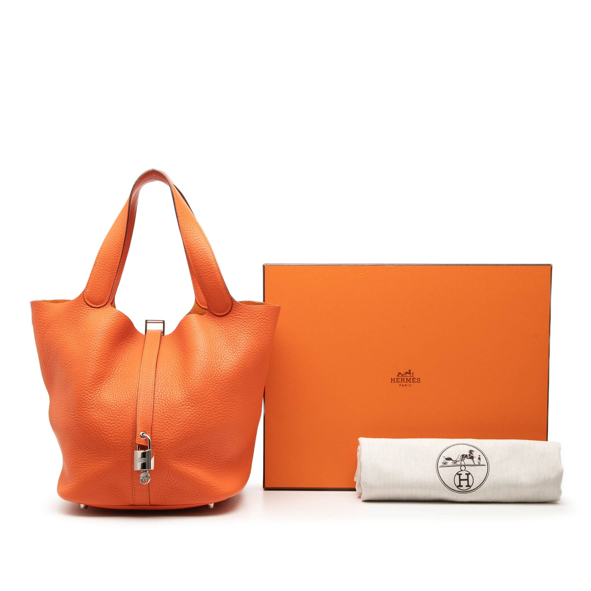 Hermès Clemence Picotin Lock 26