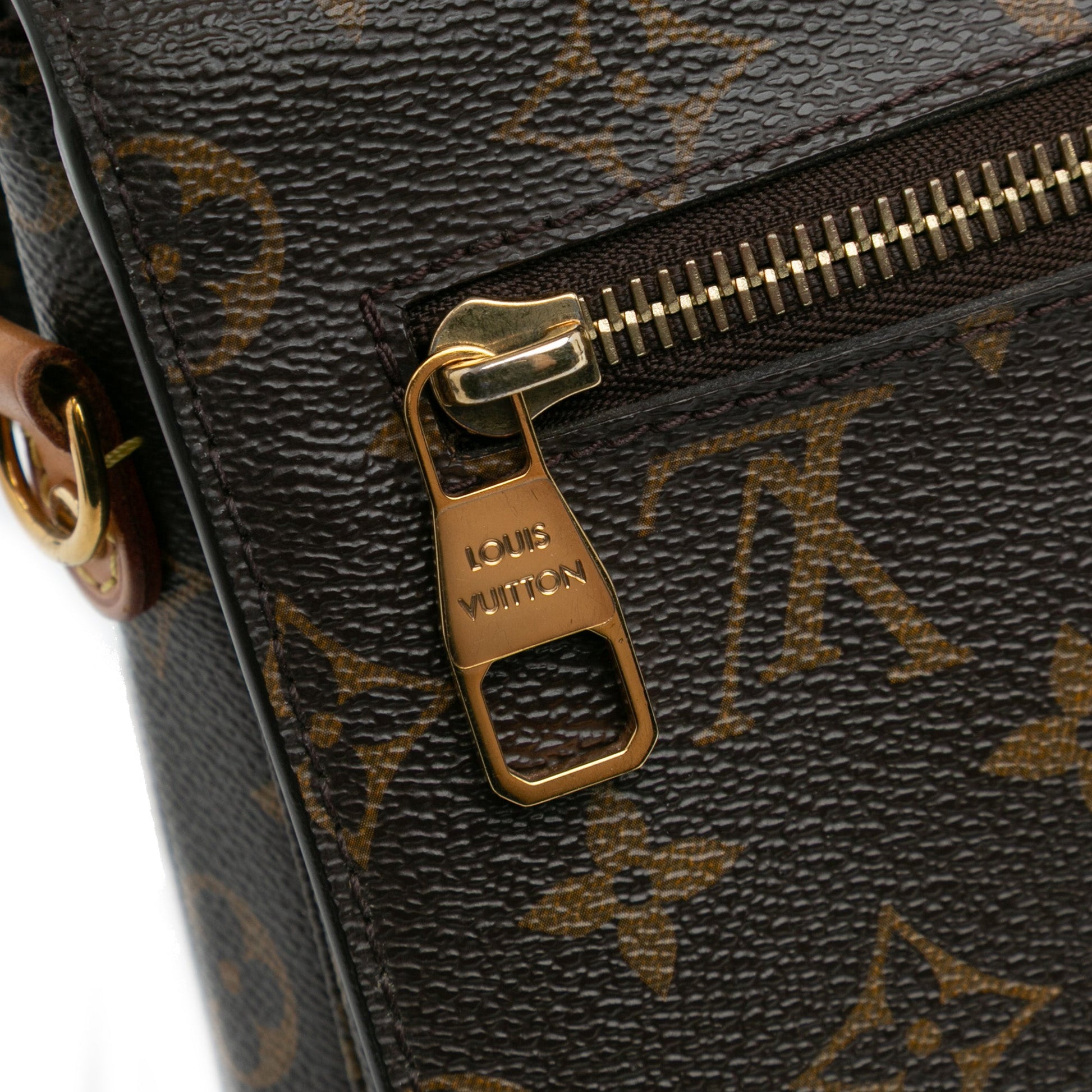 Louis Vuitton Monogram Pochette Metis