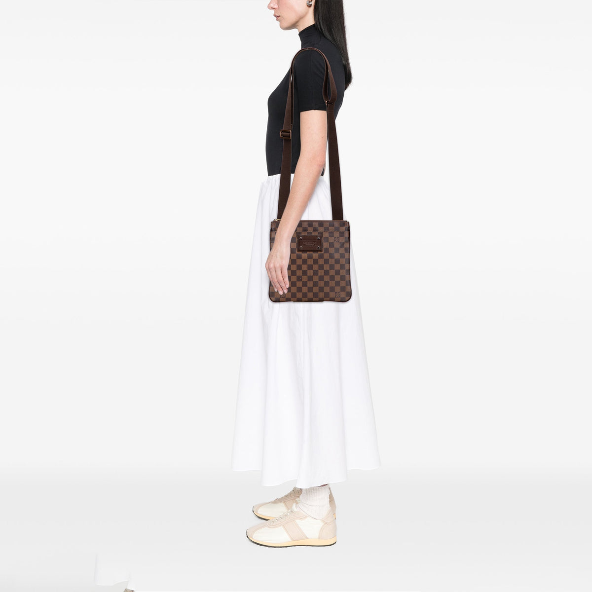 Louis Vuitton Damier Ebene Brooklyn Pochette