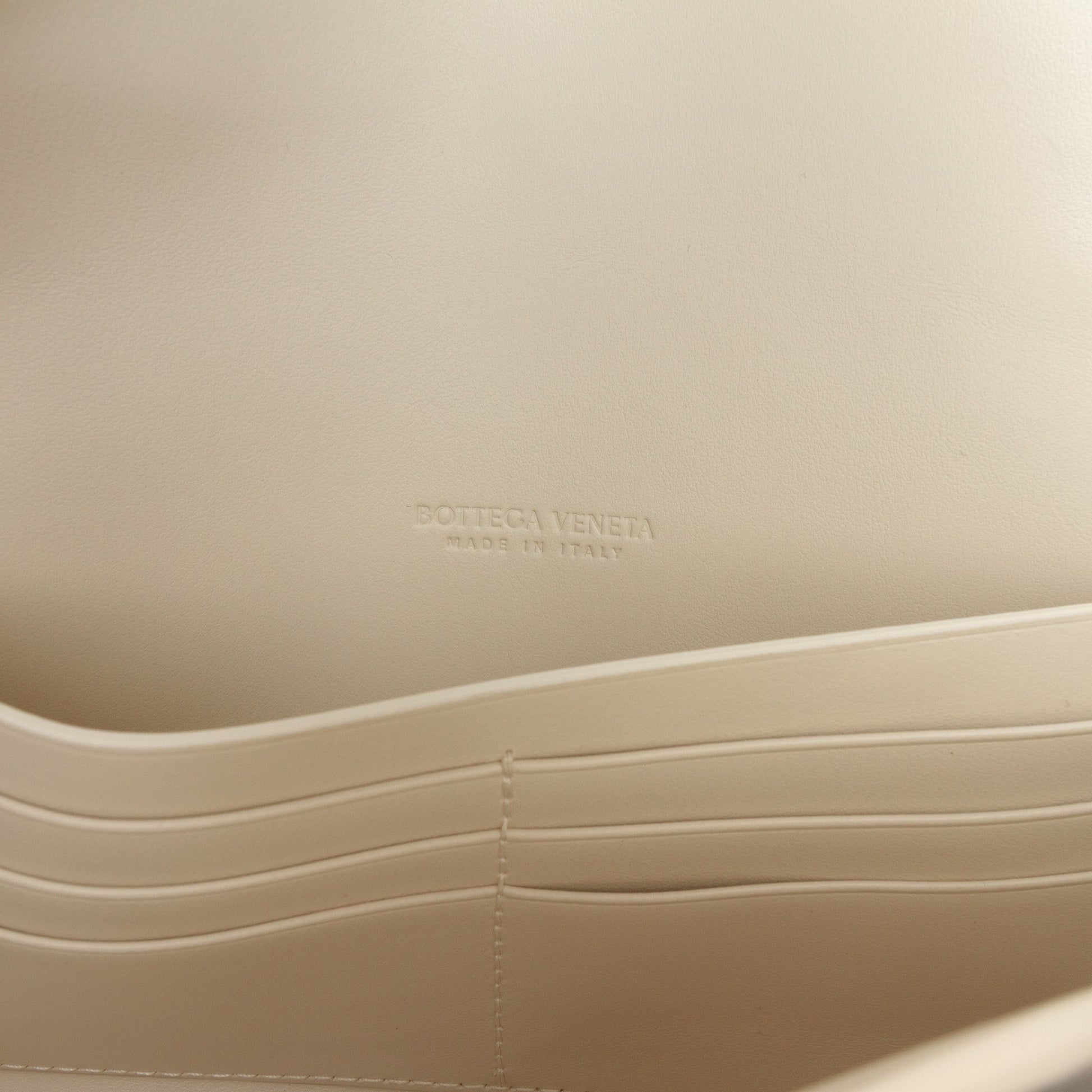 Bottega Veneta Lambskin Intrecciato Andiamo Clutch