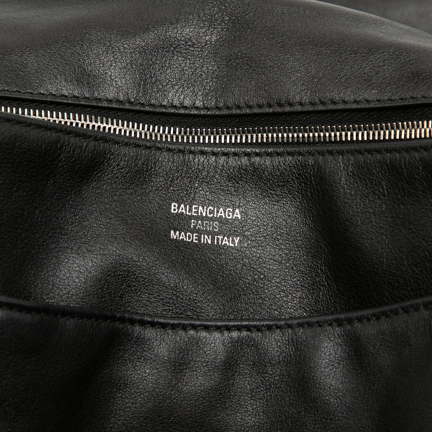 Medium Leather Modu Shoulder Bag