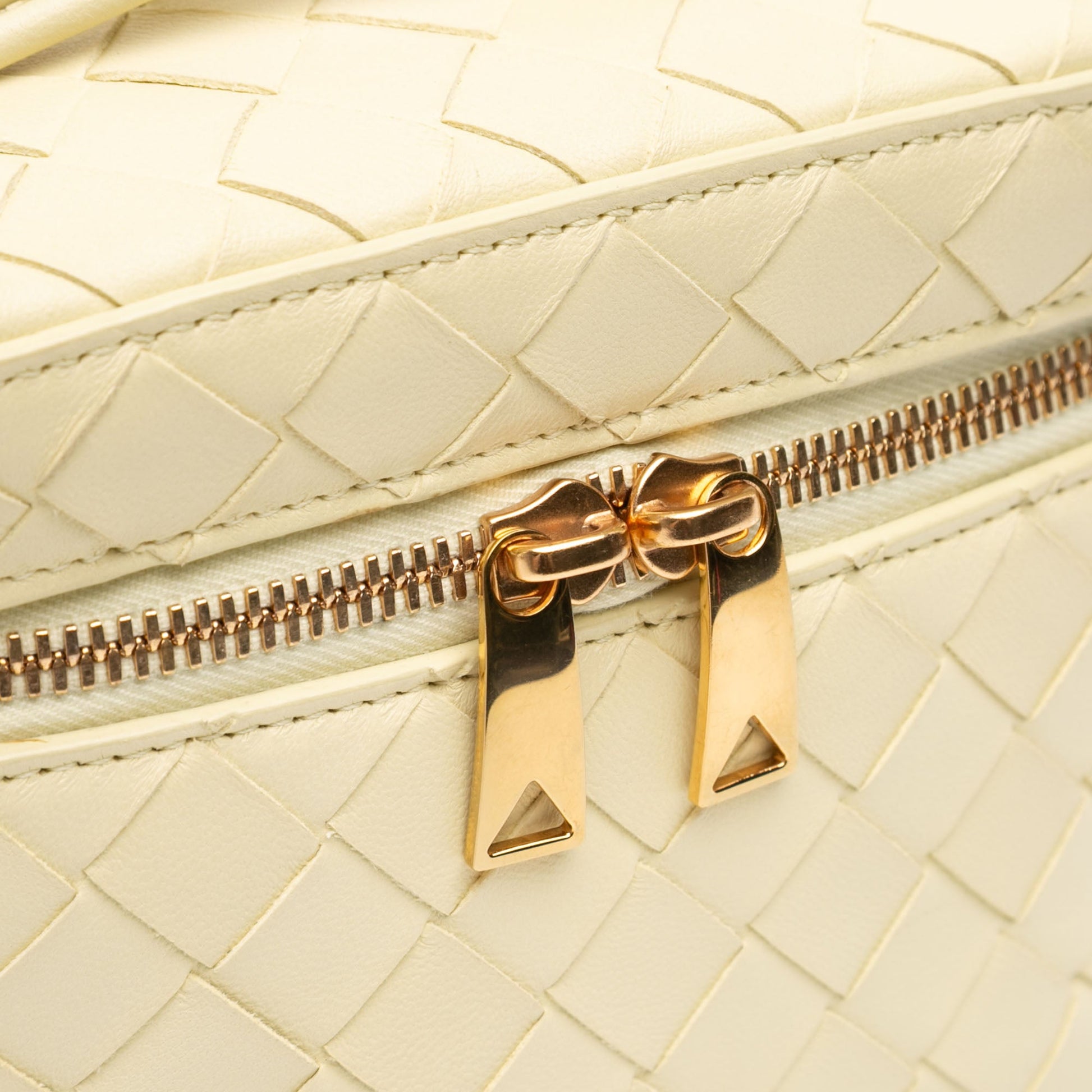 Bottega Veneta Mini Nappa Intrecciato Vanity Case