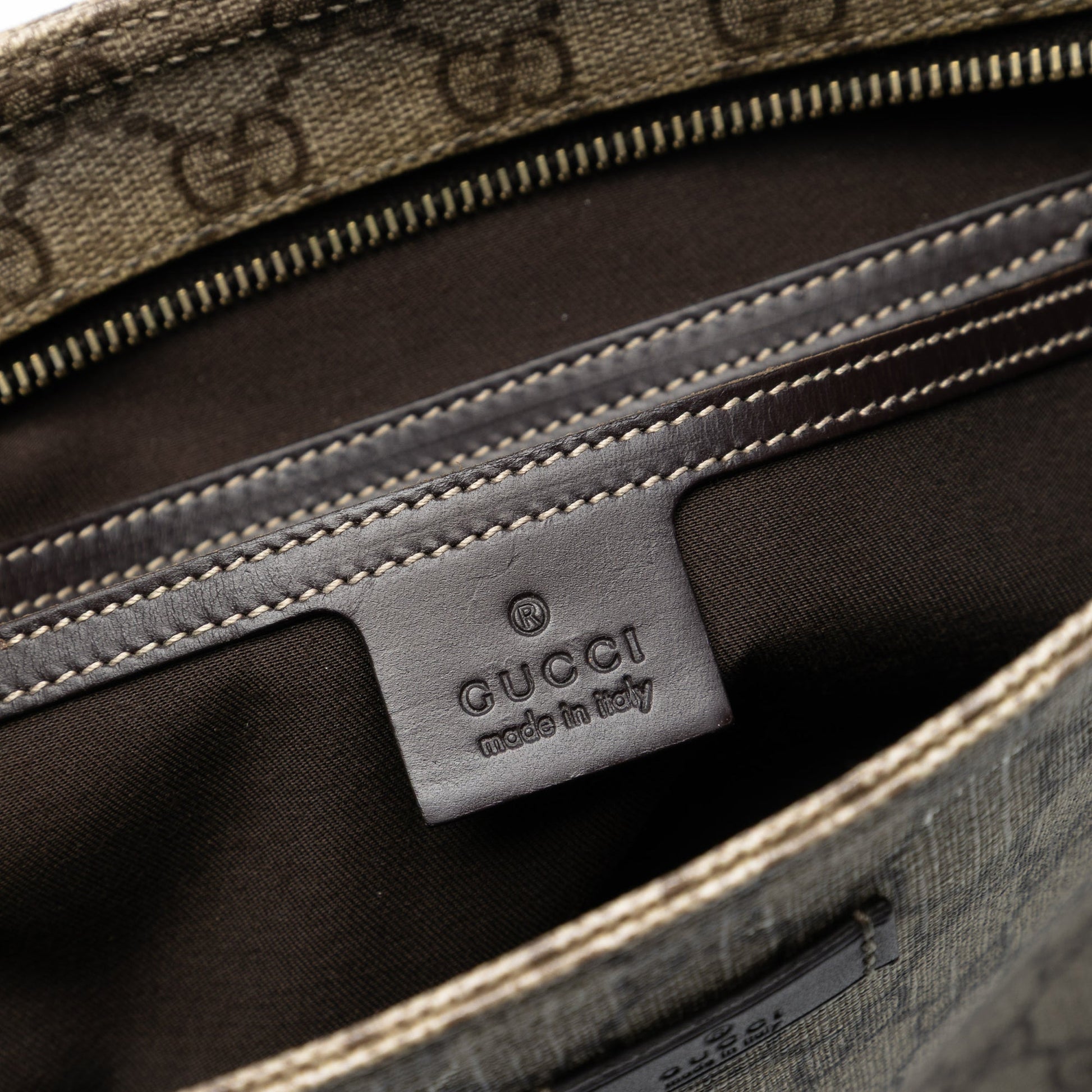 Gucci GG Supreme Crossbody