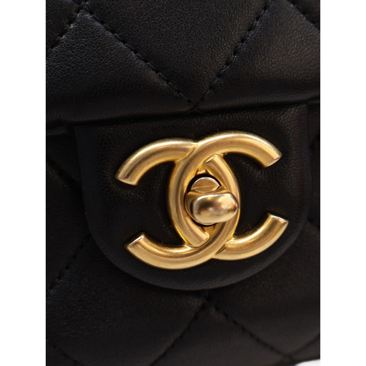 Chanel Quilted Lambskin Logo Letters Chanel Touch Chain Flap — Black