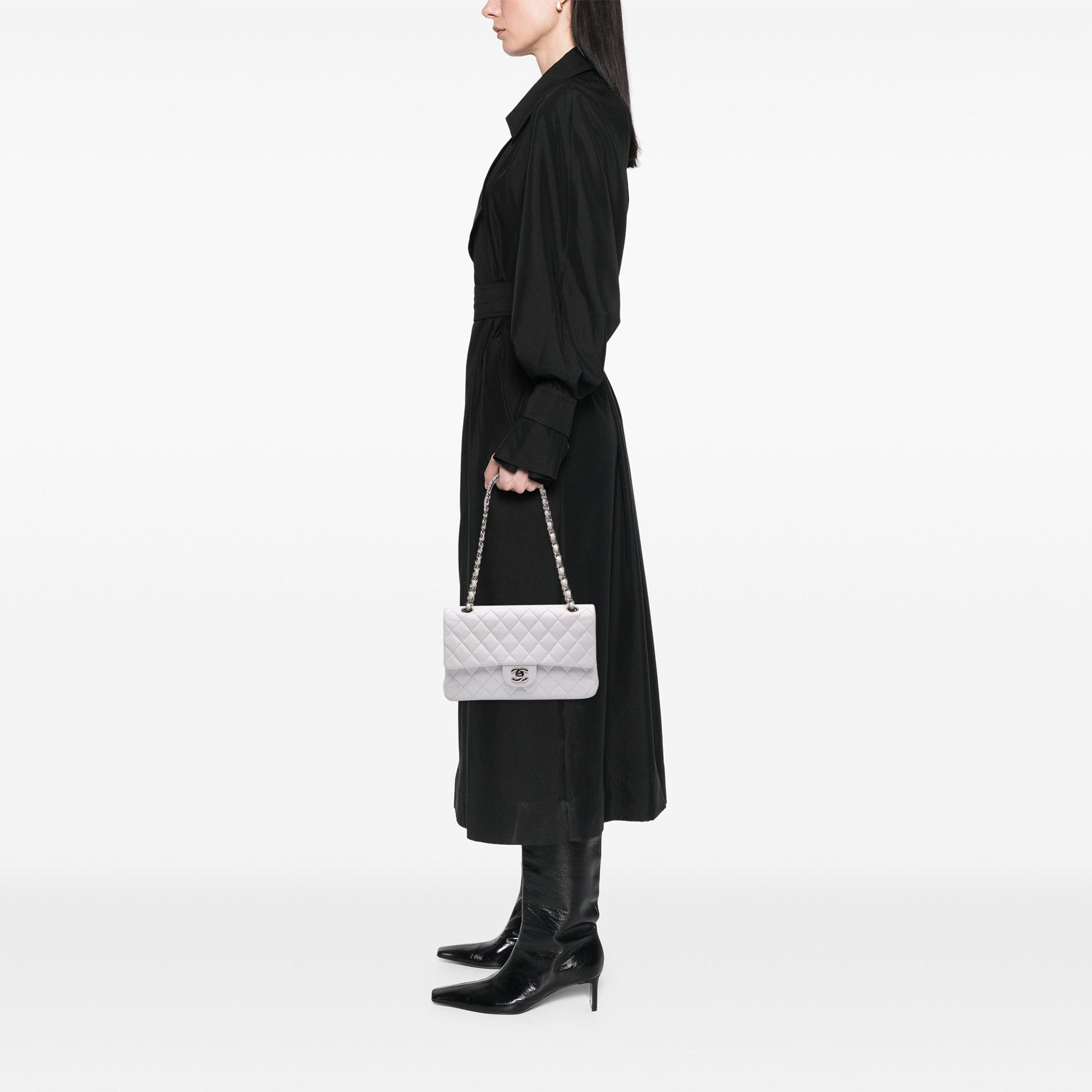 Medium Classic Caviar Double Flap