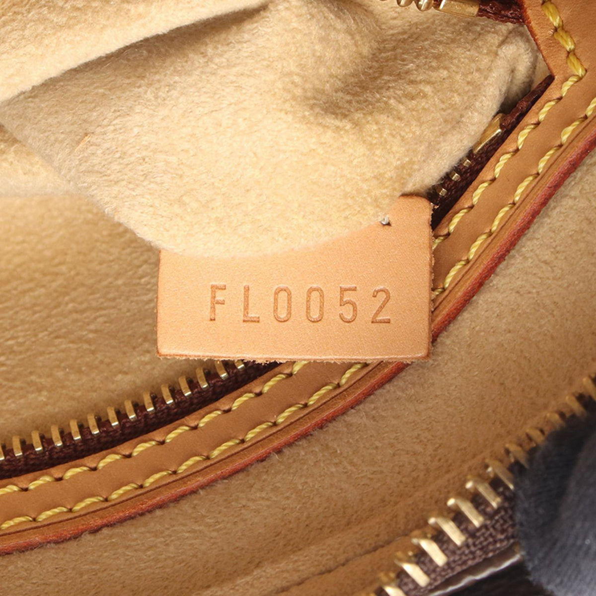Louis Vuitton Monogram Looping MM