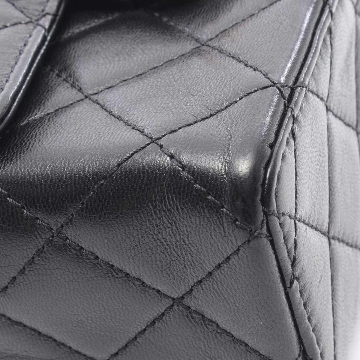 Chanel CC Quilted Lambskin Single Flap