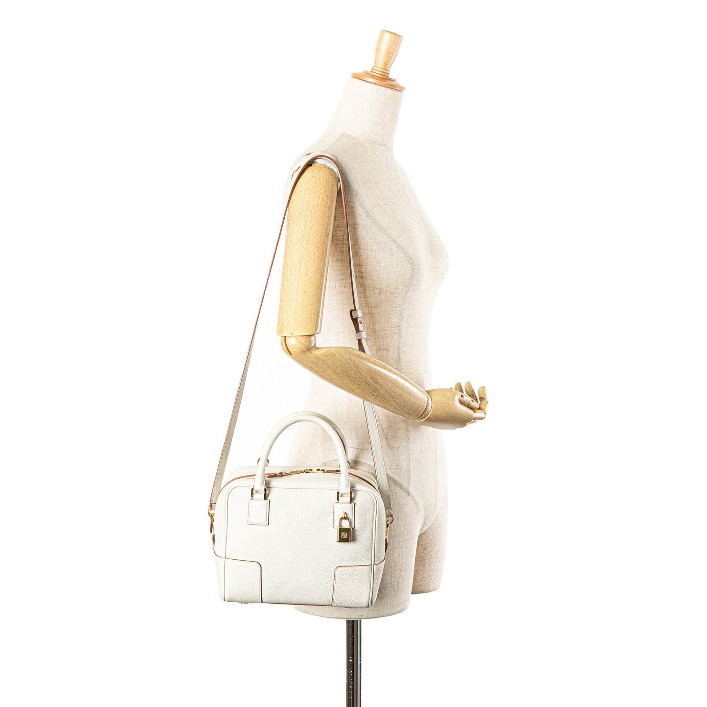 LOEWE Leather Amazona Square 19