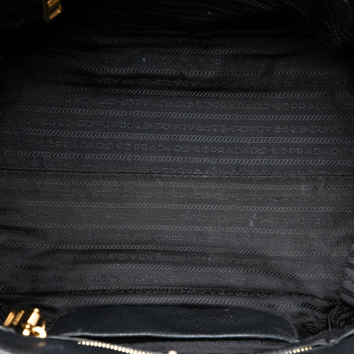 Prada Vitello Daino Front Pocket Open Convertible Tote — Black