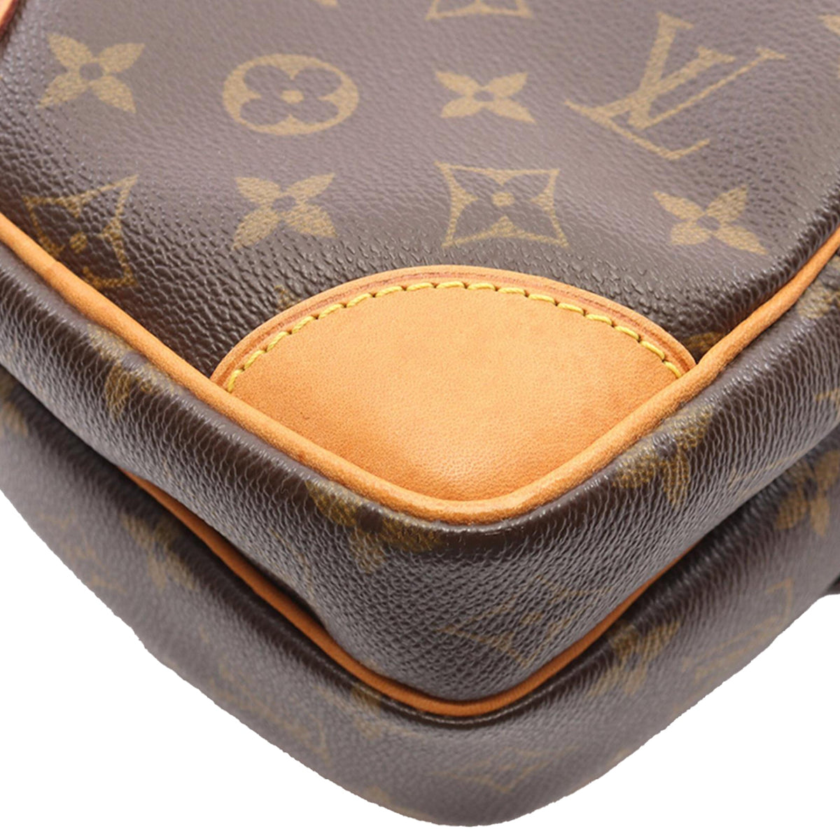 Louis Vuitton Monogram Amazone — Brown
