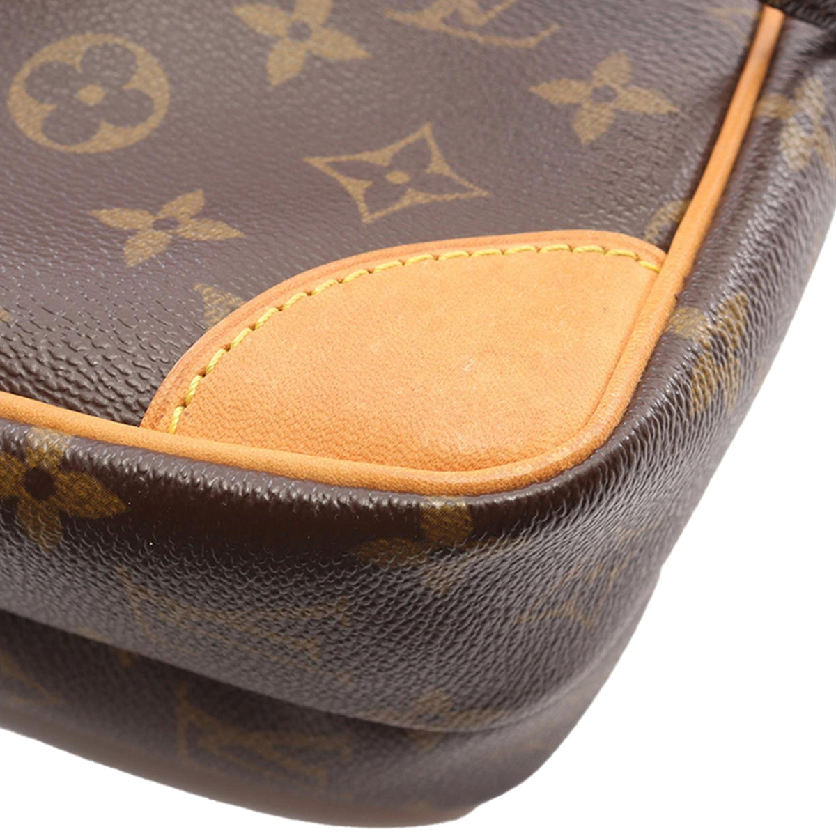 Louis Vuitton Monogram Amazone — Brown