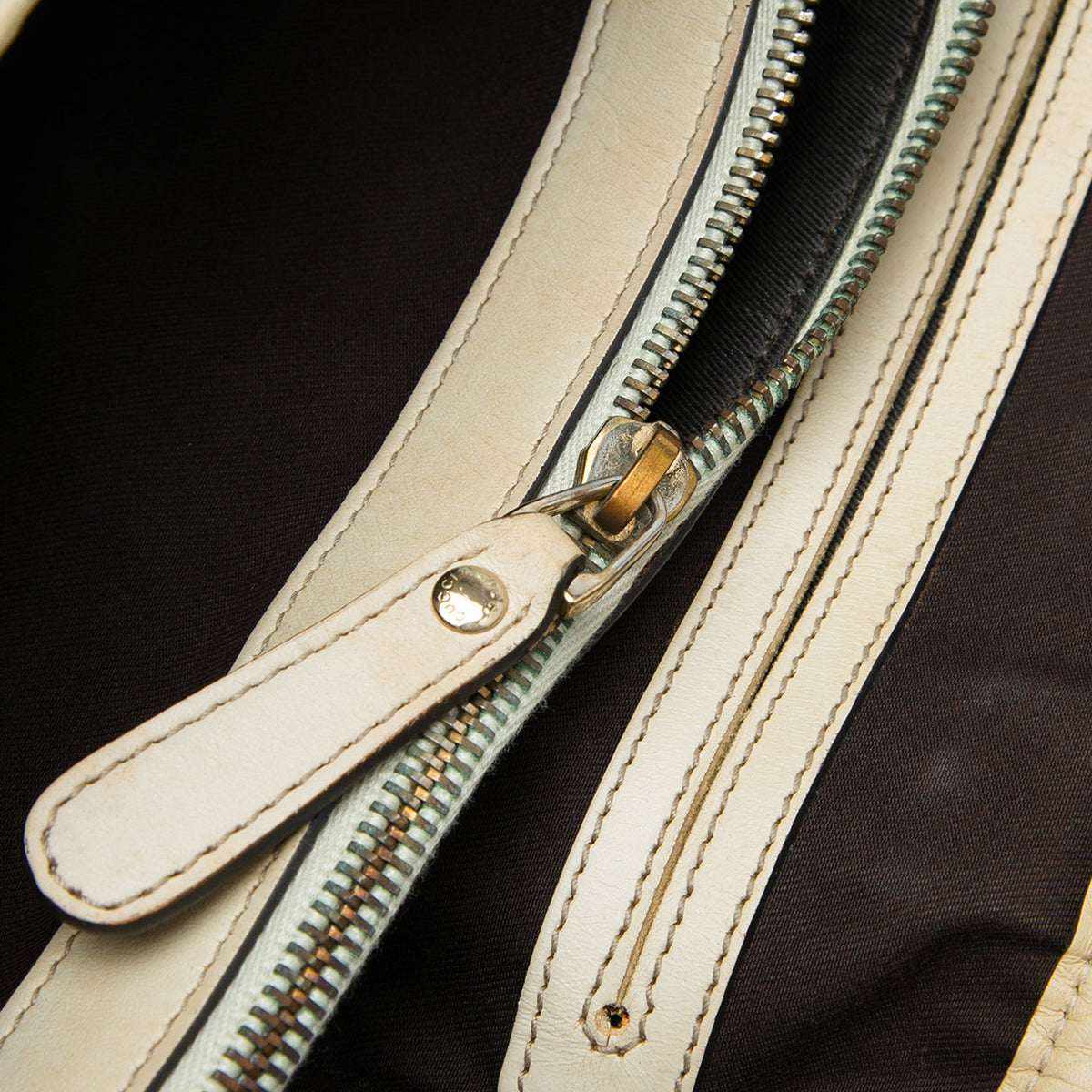 Gucci GG Supreme Joy Vertical Tote — Beige