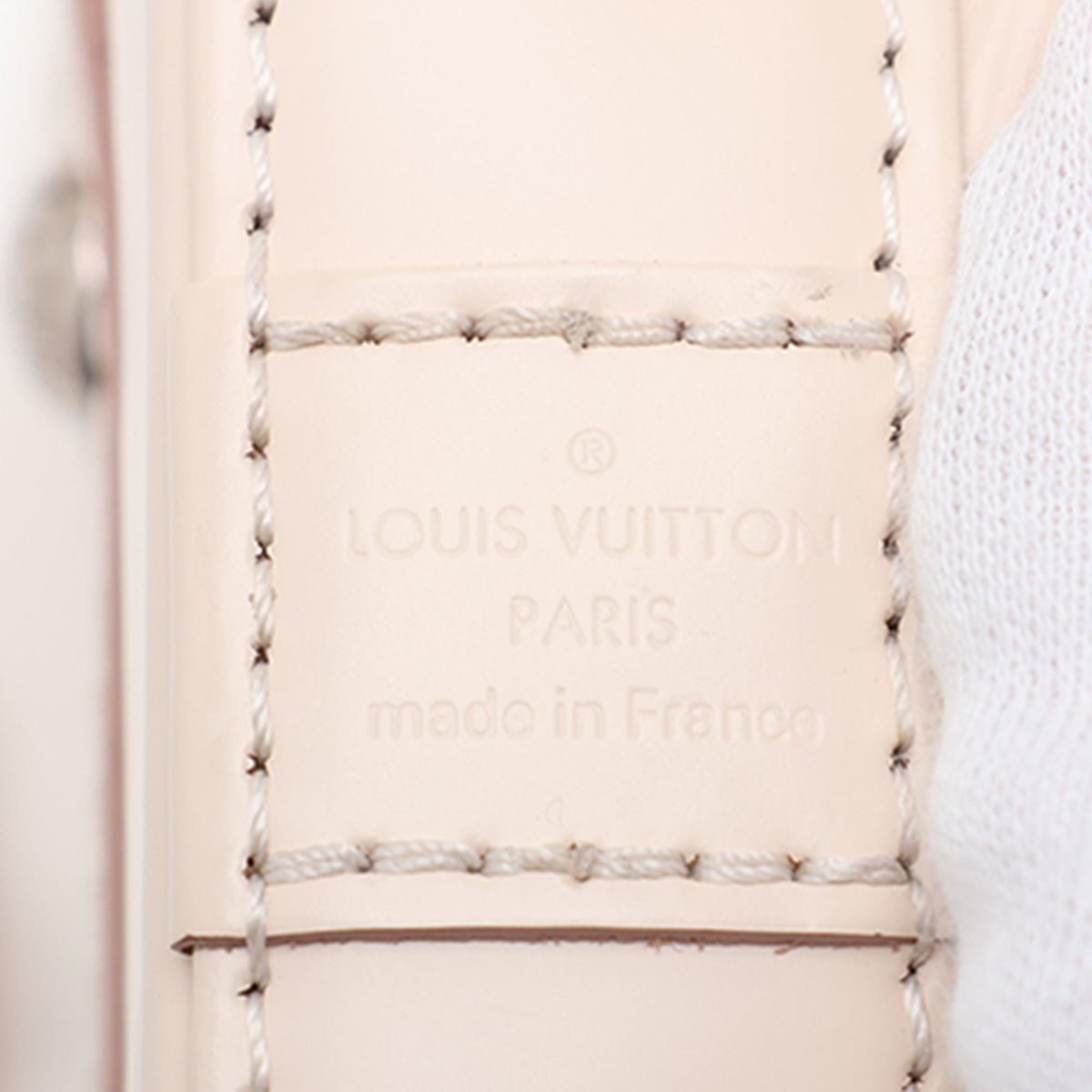 Louis Vuitton Epi Alma BB — White