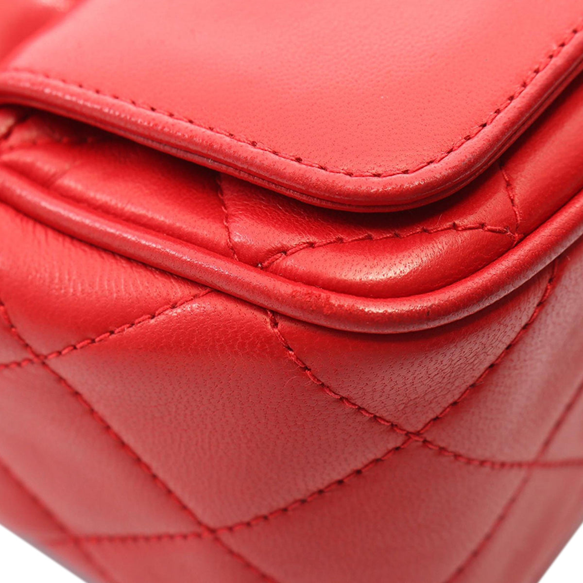 Chanel CC Quilted Lambskin Tassel Camera Bag — Red