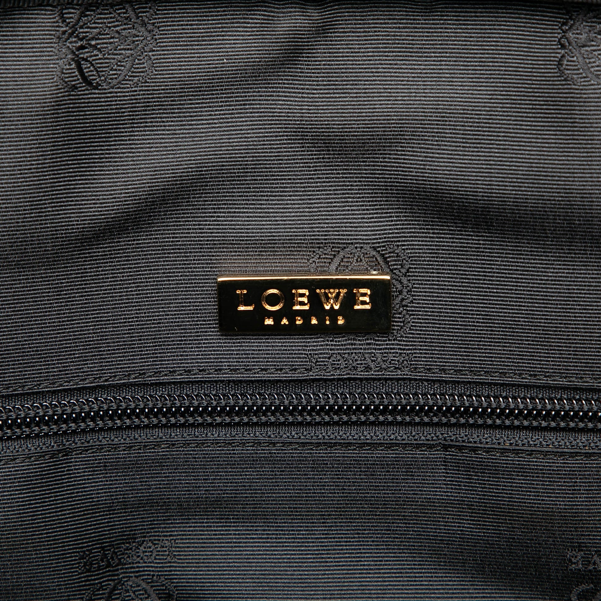 LOEWE Leather Amazona 40