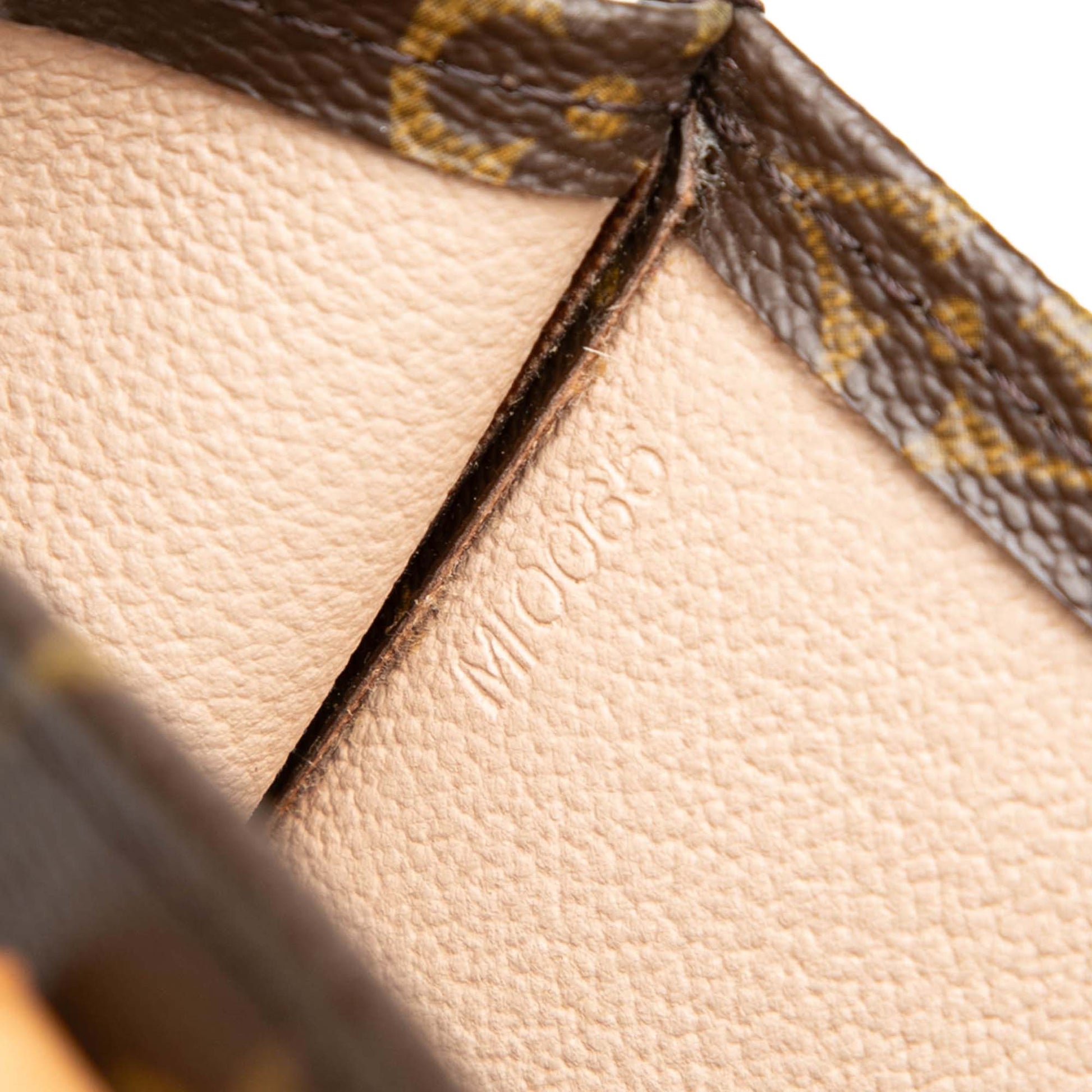 Louis Vuitton Monogram Sac Plat