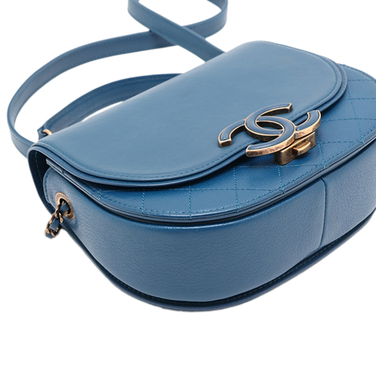 Chanel Small Shiny Calfskin and Quilted Goatskin Coco Curve Flap — Blue