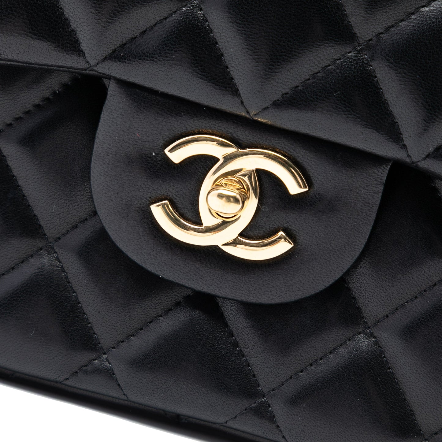 Chanel Jumbo Classic Lambskin Double Flap