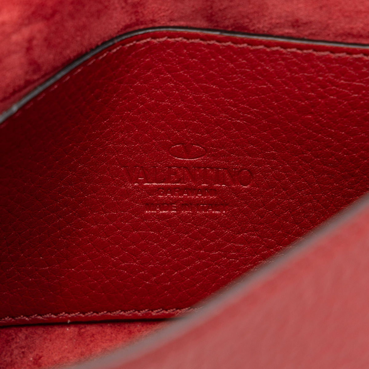 Valentino Medium Pebbled Calfskin Rockstud Flip Lock Crossbody — Red