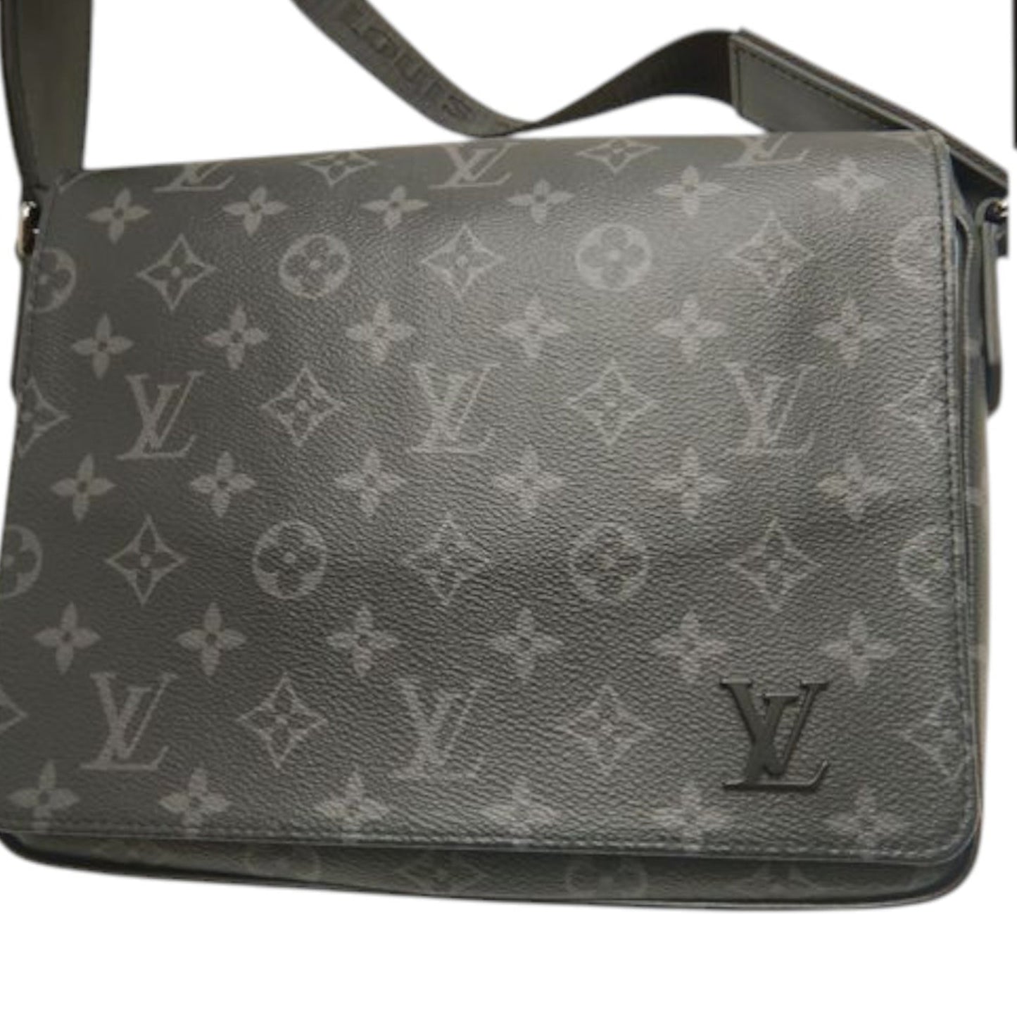 Louis Vuitton Monogram Eclipse District PM