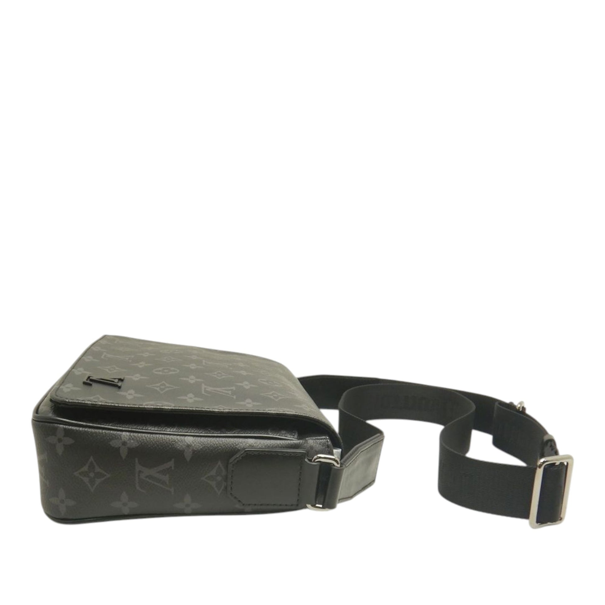 Louis Vuitton Monogram Eclipse District PM