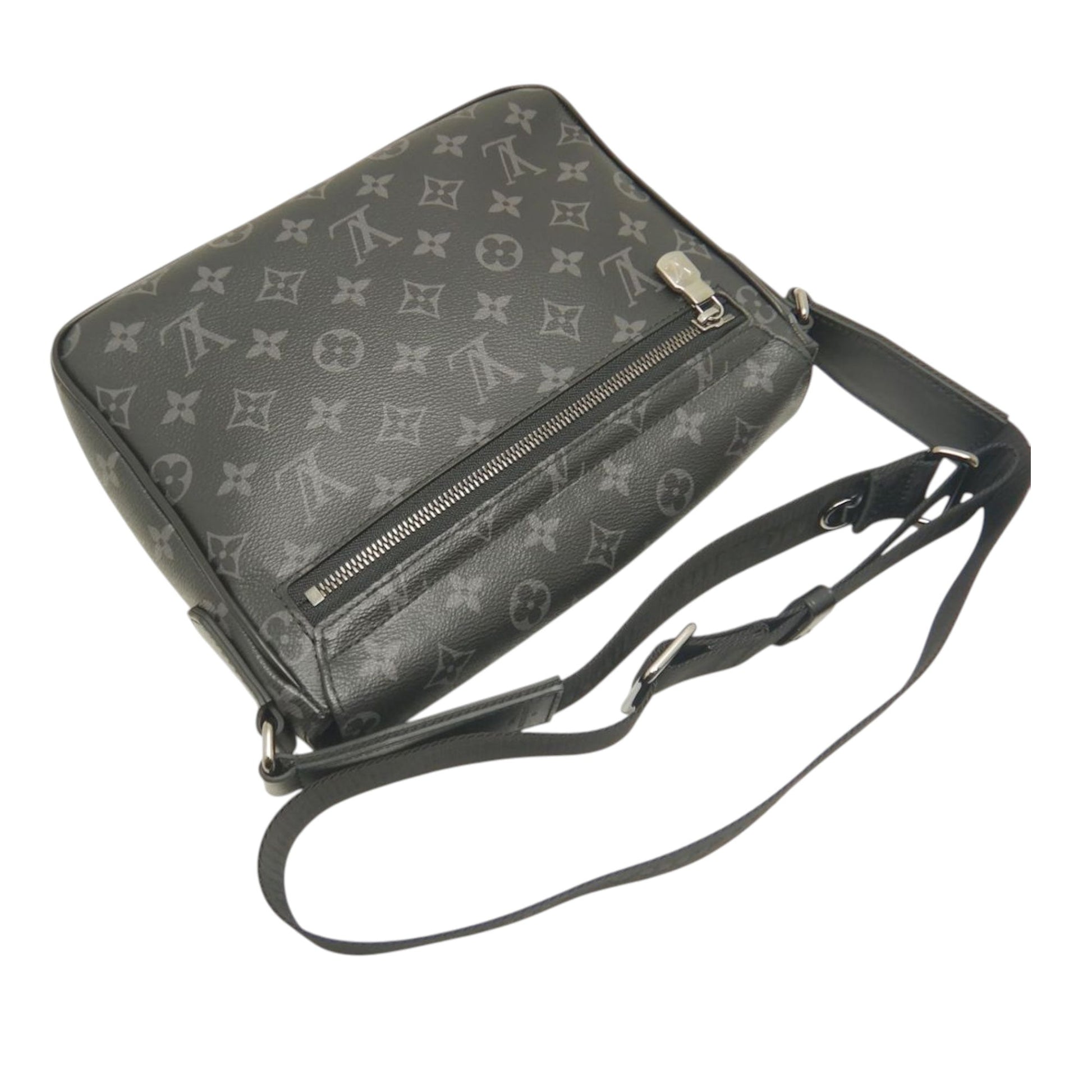 Louis Vuitton Monogram Eclipse District PM