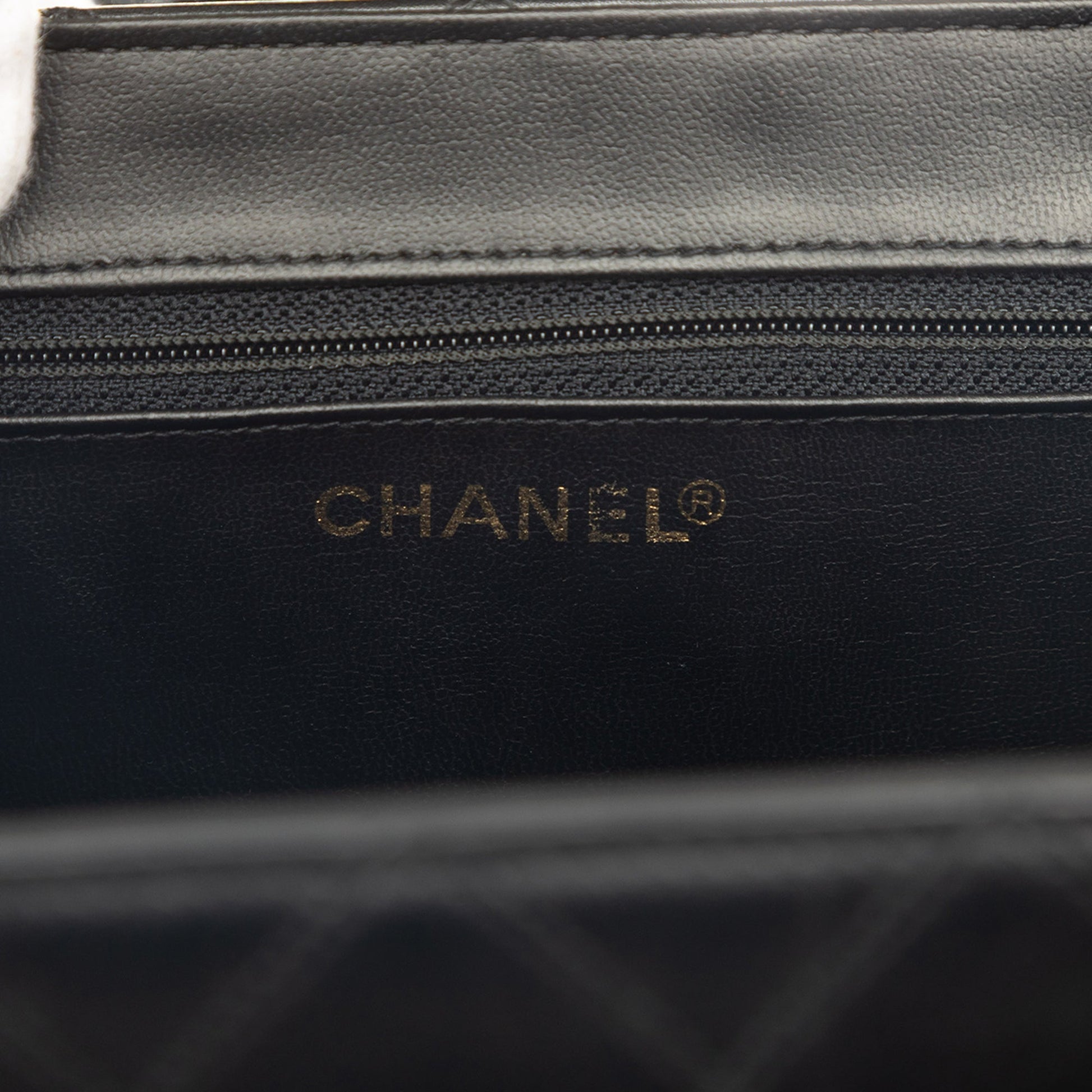 Chanel CC Quilted Lambskin Top Handle Vanity Case