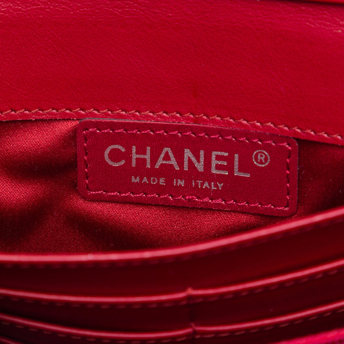 Chanel CC Quilted Patent Brilliant East West Wallet On Chain — Red