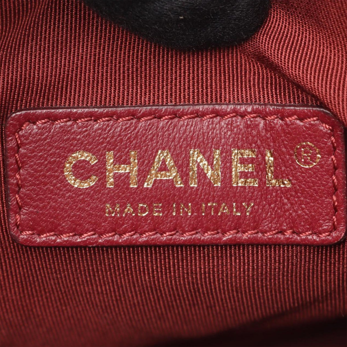 Chanel Paris Cosmopolite Small Chevron Lambskin Bucket Bag