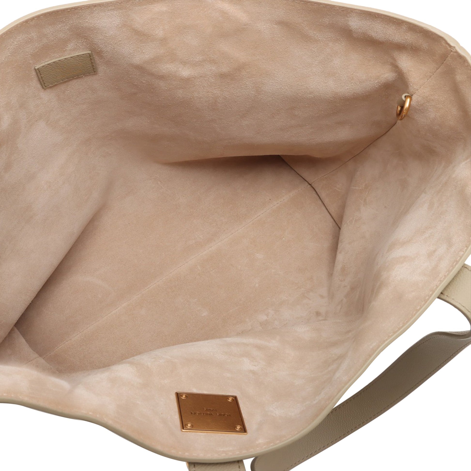 Louis Vuitton Grained Calfskin Low Key Cabas MM