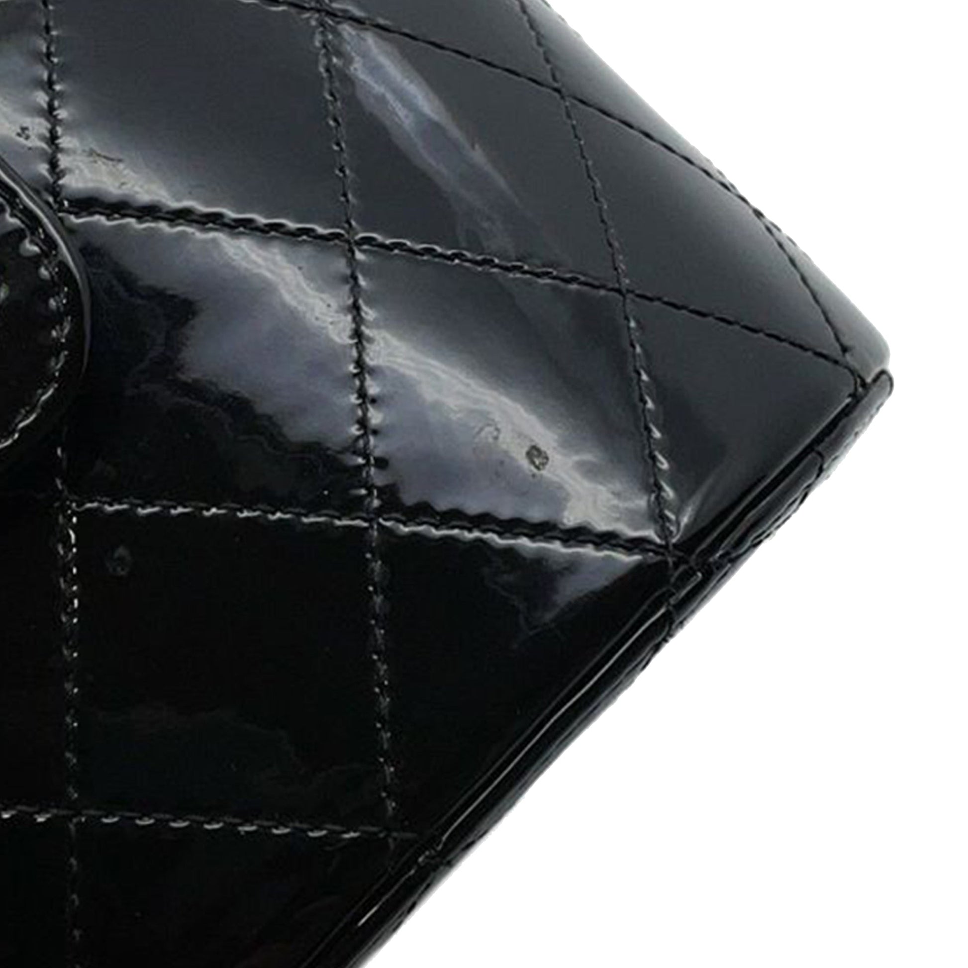 Chanel CC Quilted Patent Round Vanity Clutch With Chain