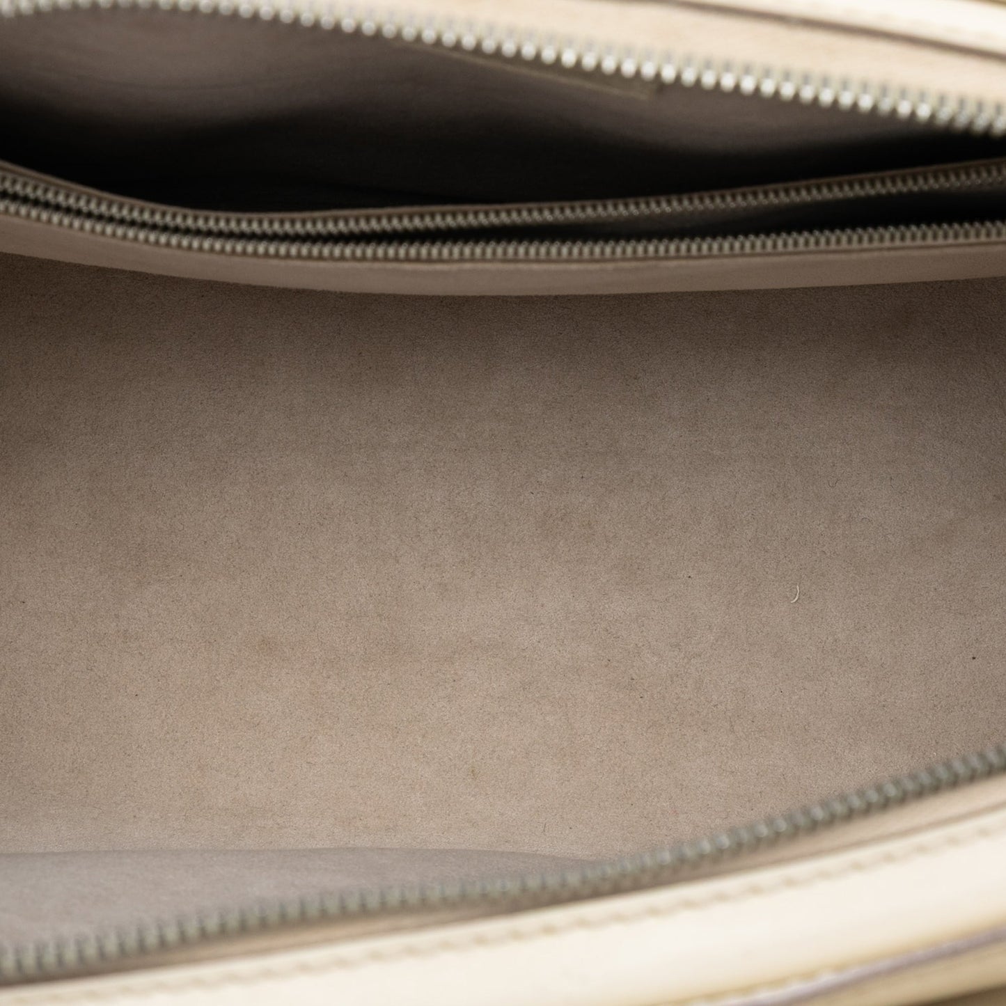 Louis Vuitton Epi Pont Neuf PM