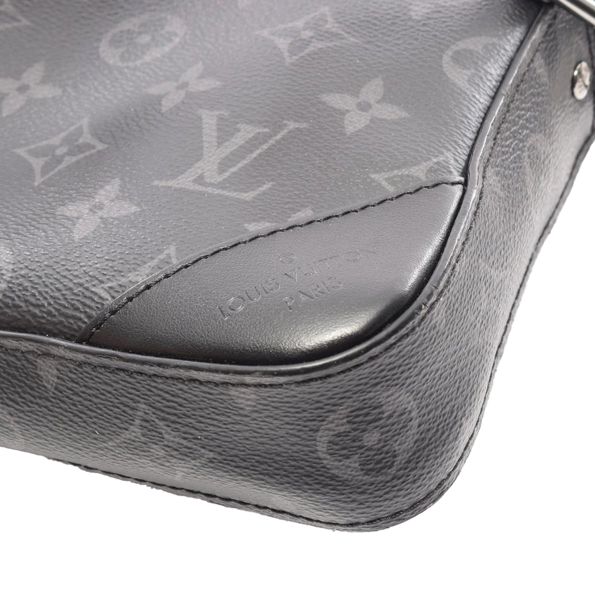 Louis Vuitton Monogram Eclipse Reverse Trio Messenger — Black