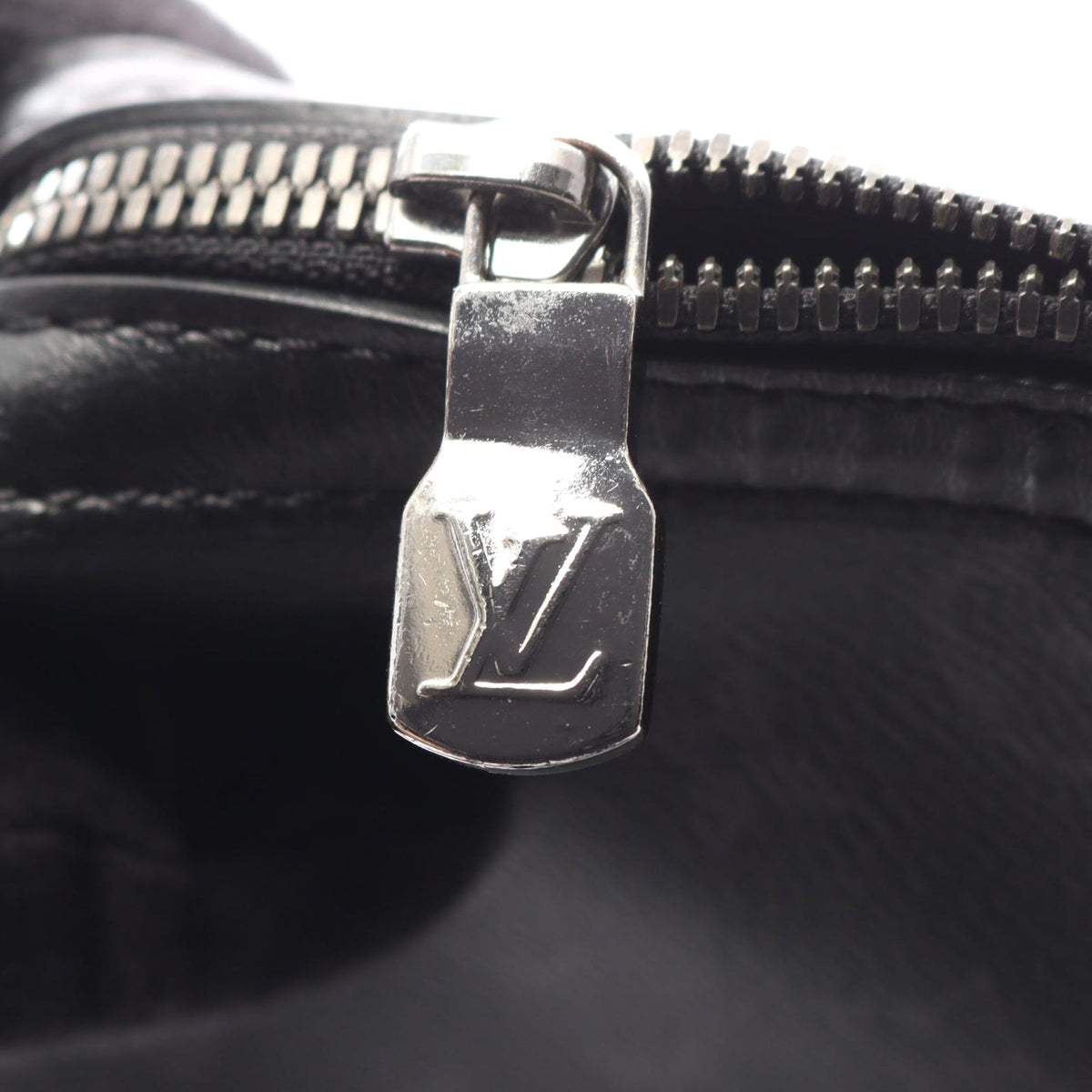 Louis Vuitton Monogram Eclipse Reverse Trio Messenger — Black