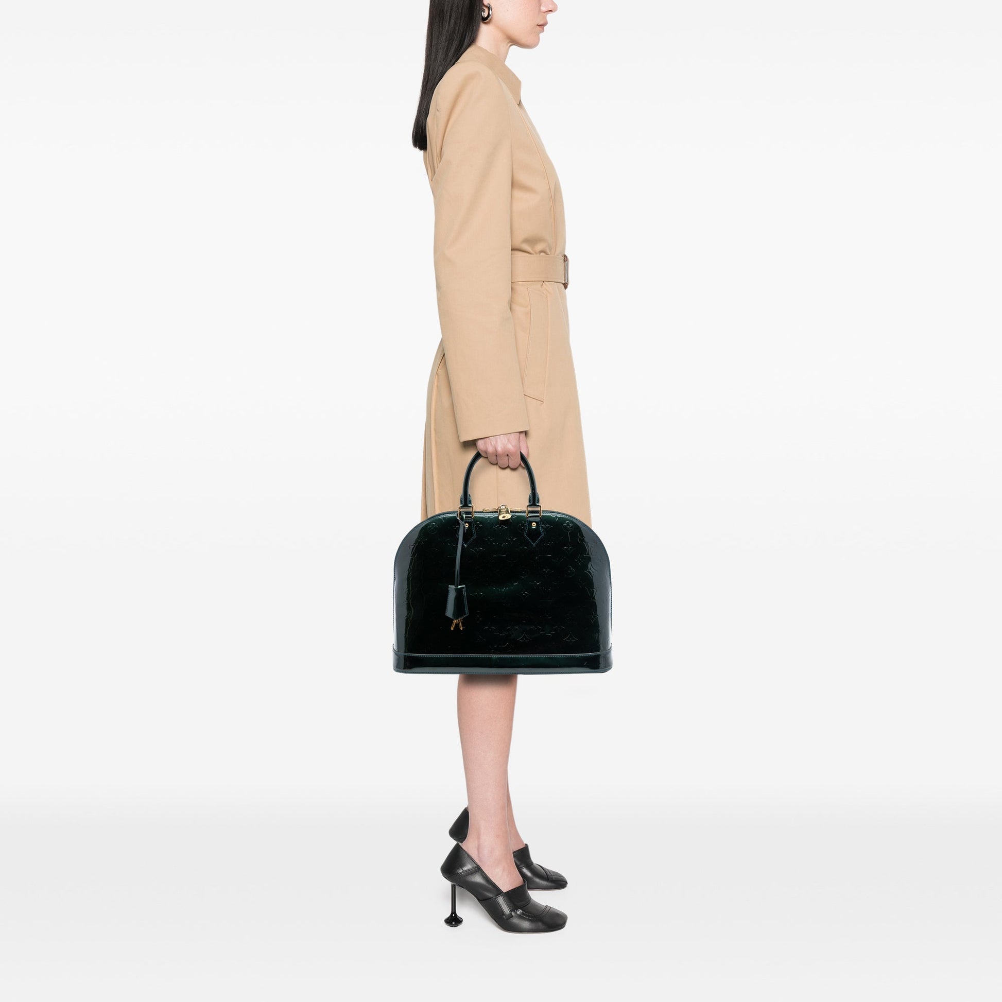 Louis Vuitton Monogram Vernis Alma GM