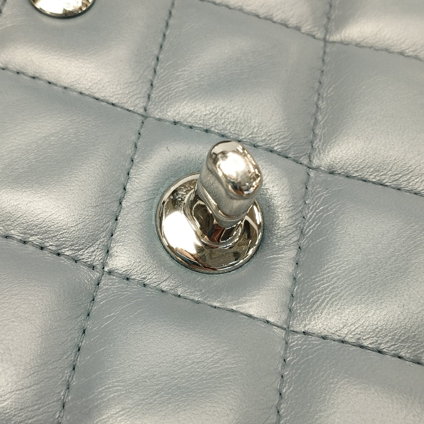 Chanel Jumbo Classic Lambskin Double Flap