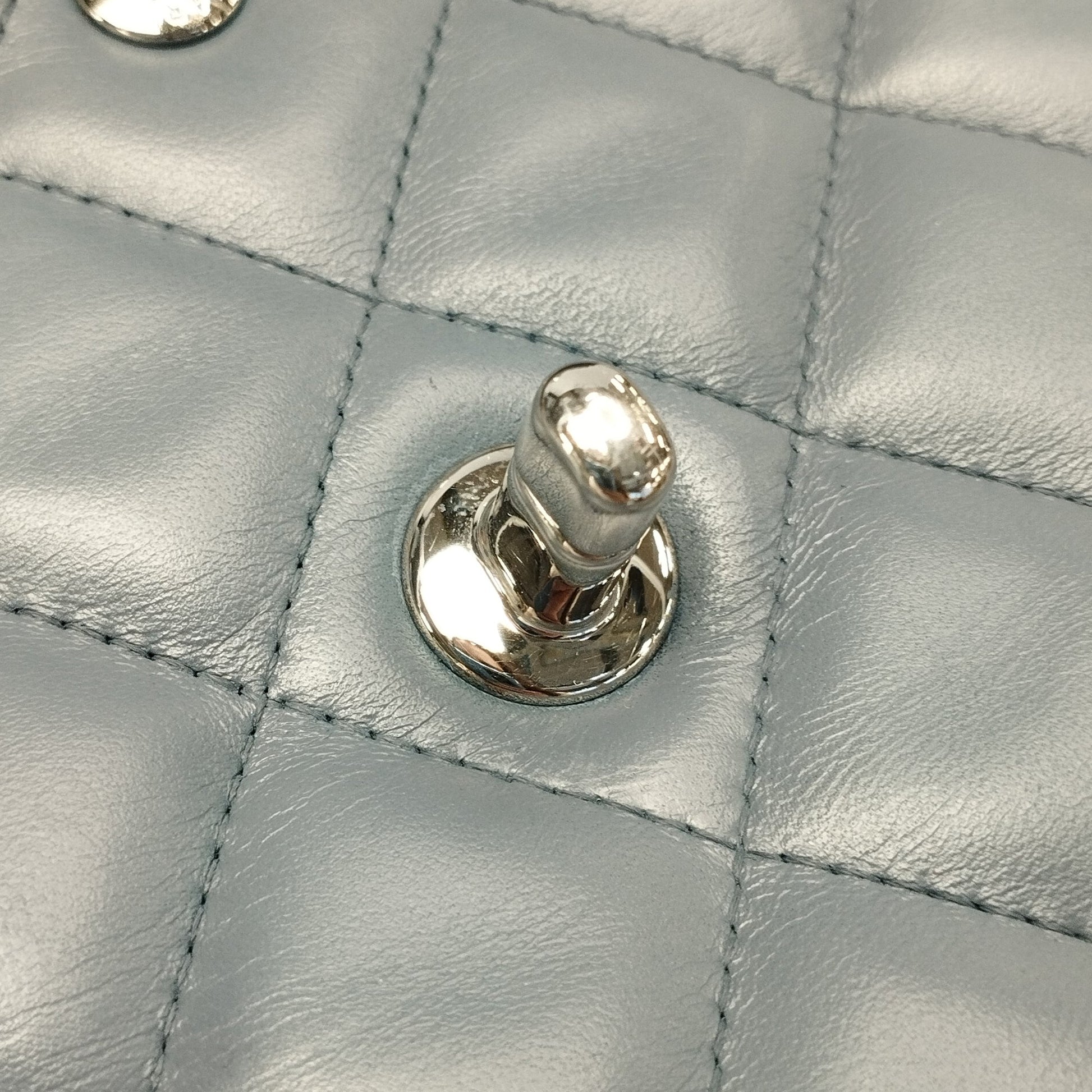 Chanel Jumbo Classic Lambskin Double Flap
