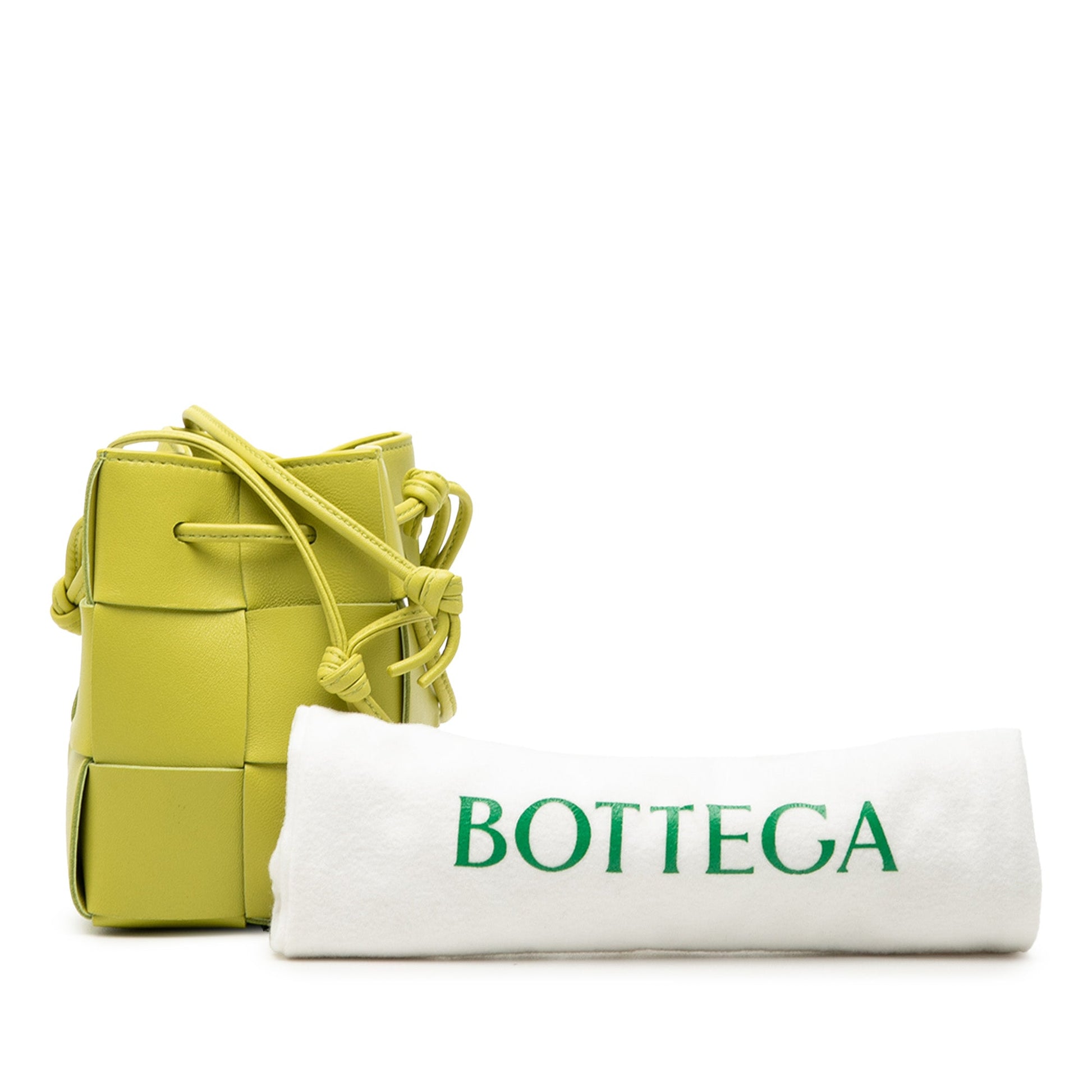 Bottega Veneta Mini Nappa Maxi Intrecciato Cassette Bucket Bag