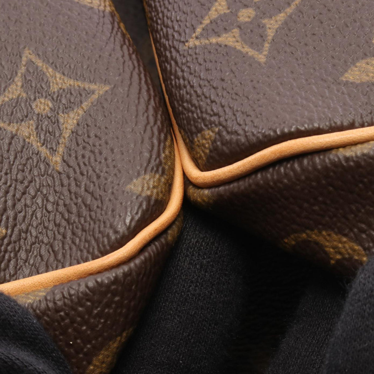 Louis Vuitton Monogram Keepall 50