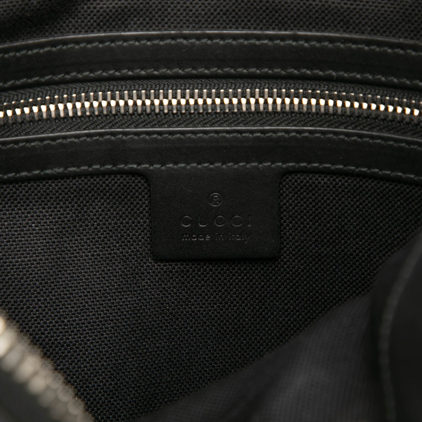 Medium GG Supreme Web Messenger Bag